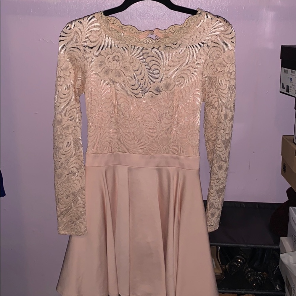 Bebe light pink dress